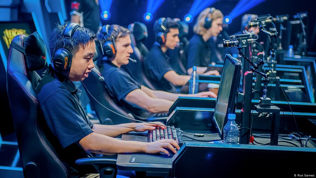 A Lei Geral do Esporte e sua aplicação para Atletas de eSports no Brasil